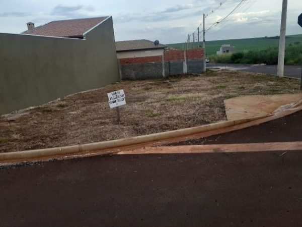 Terreno misto residencial e comercial – Reserva Macaúba