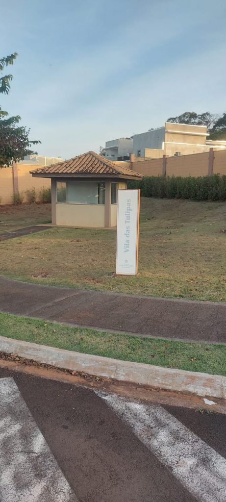 Terras de Santa Martha – Vila das Tulipas – 275m² Terras de Santa Martha – Vila das Tulipas – 275m²