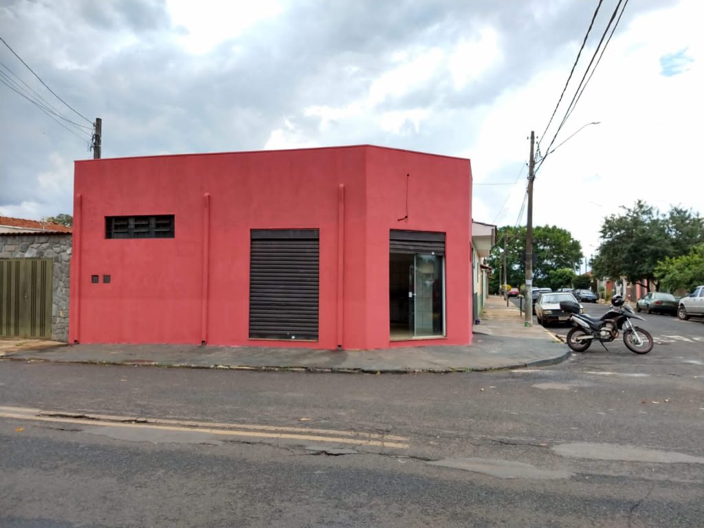 Casa com salão comercial – Parque São Sebastião Casa com salão comercial – Parque São Sebastião