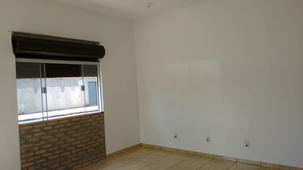 Casa com salão comercial – Parque São Sebastião Casa com salão comercial – Parque São Sebastião