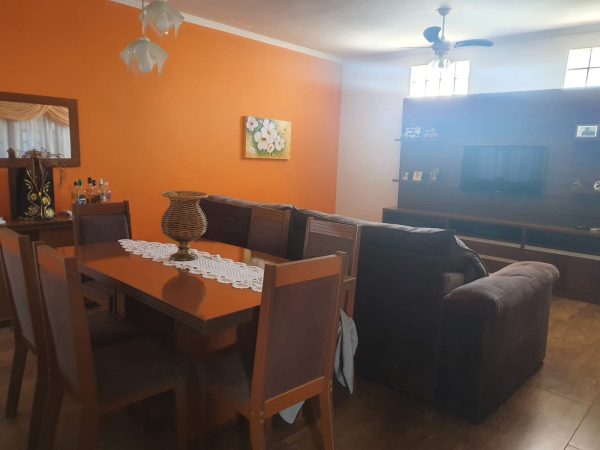 Casa Jardim Jamil Seme Cury, 3 dorm com suíte e piscina