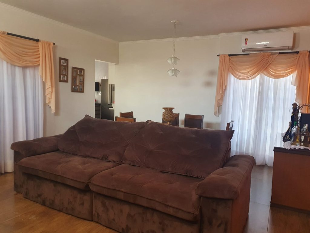Casa Jardim Jamil Seme Cury, 3 dorm com suíte e piscina Casa Jardim Jamil Seme Cury, 3 dorm com suíte e piscina