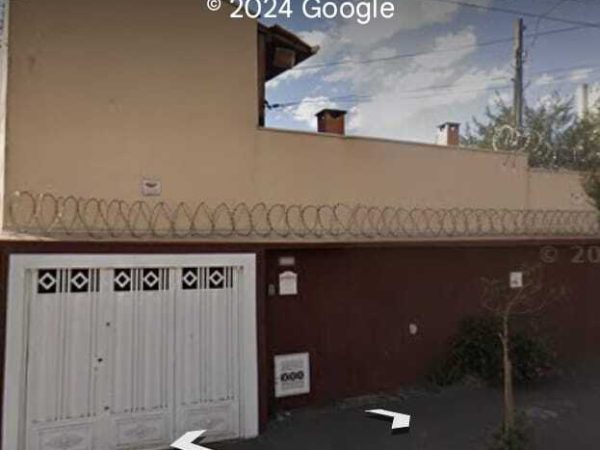 Casa 3 dormitórios com área gourmet