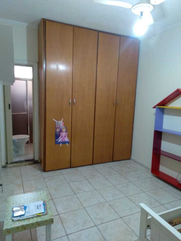 Casa 3 dormitórios com área gourmet