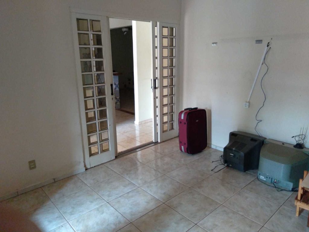Casa 3 dormitórios com área gourmet