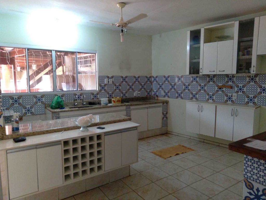 Casa 3 dormitórios com área gourmet
