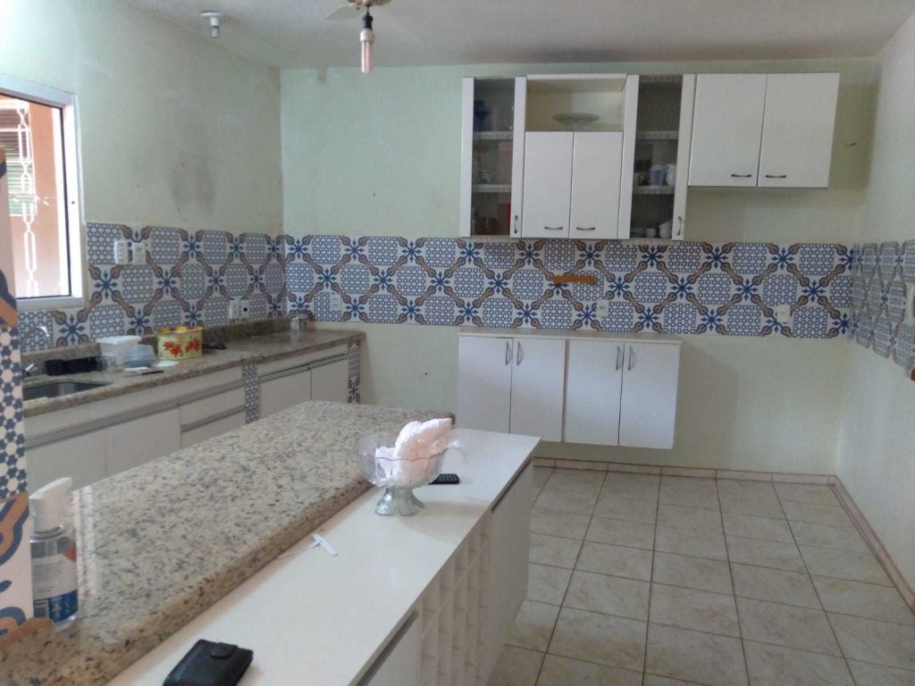Casa 3 dormitórios com área gourmet
