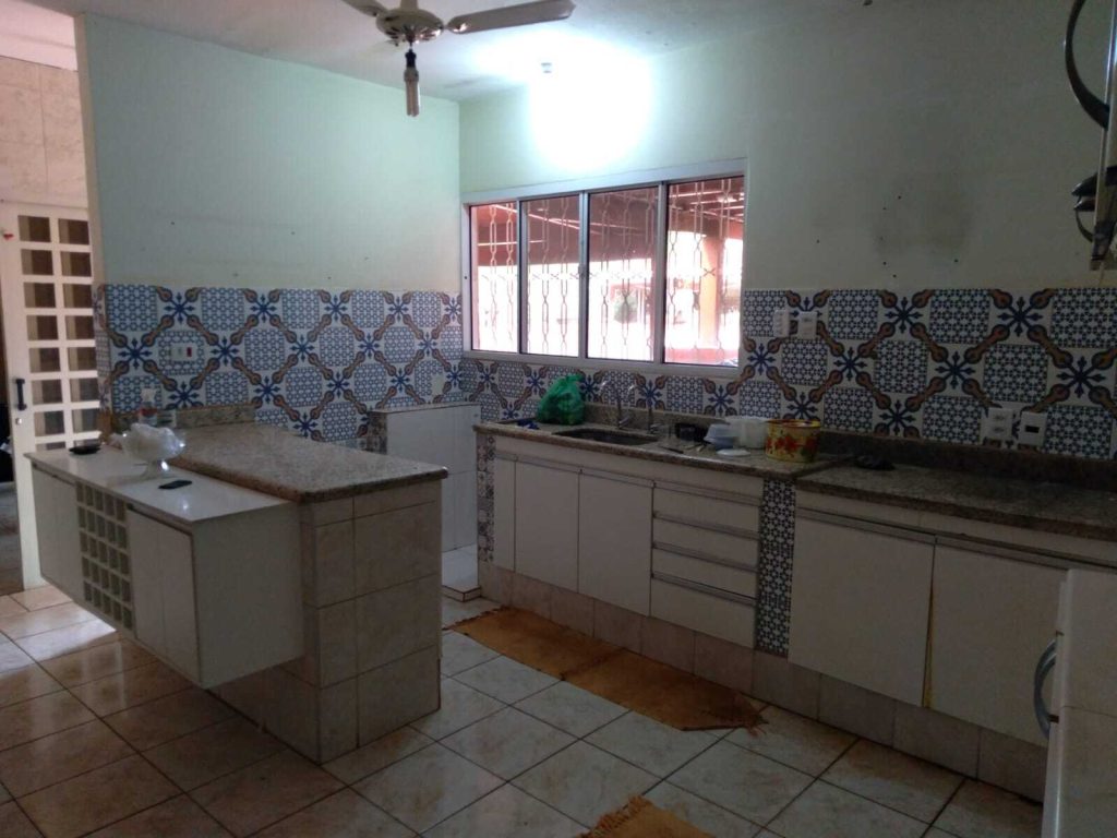 Casa 3 dormitórios com área gourmet