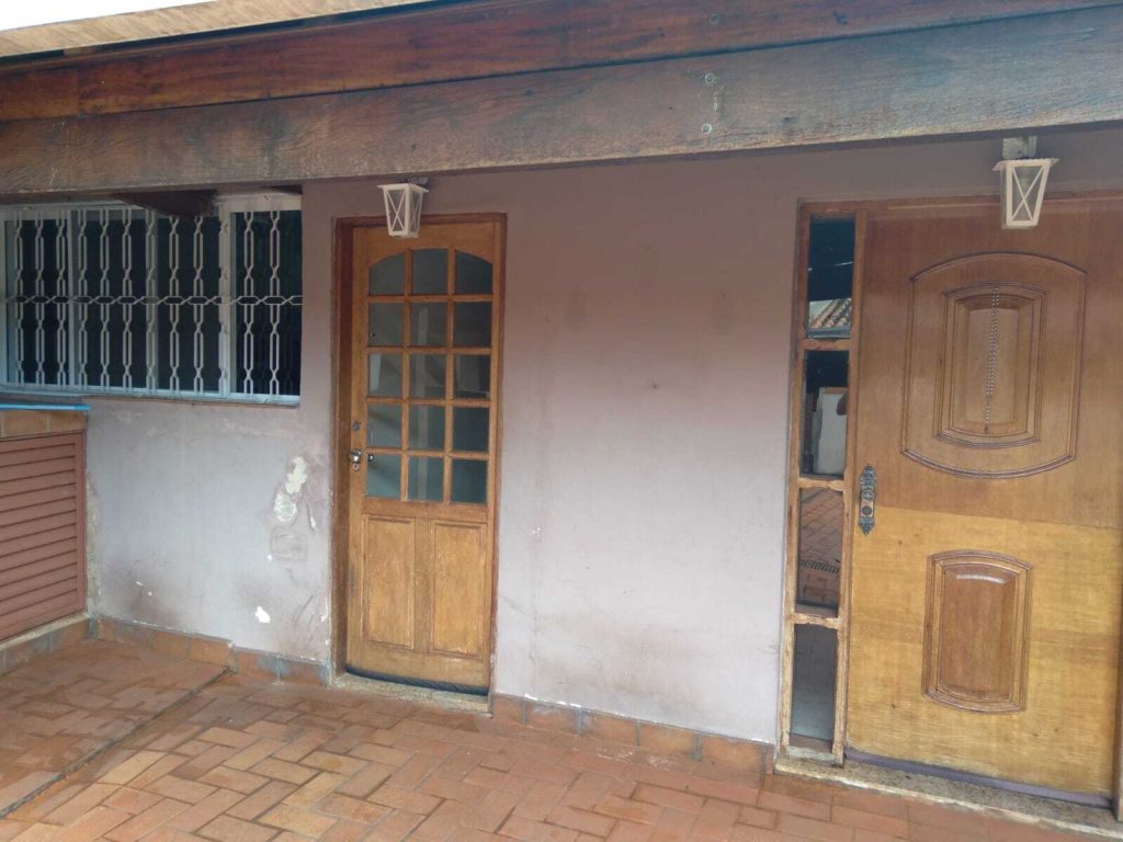 Casa 3 dormitórios com área gourmet