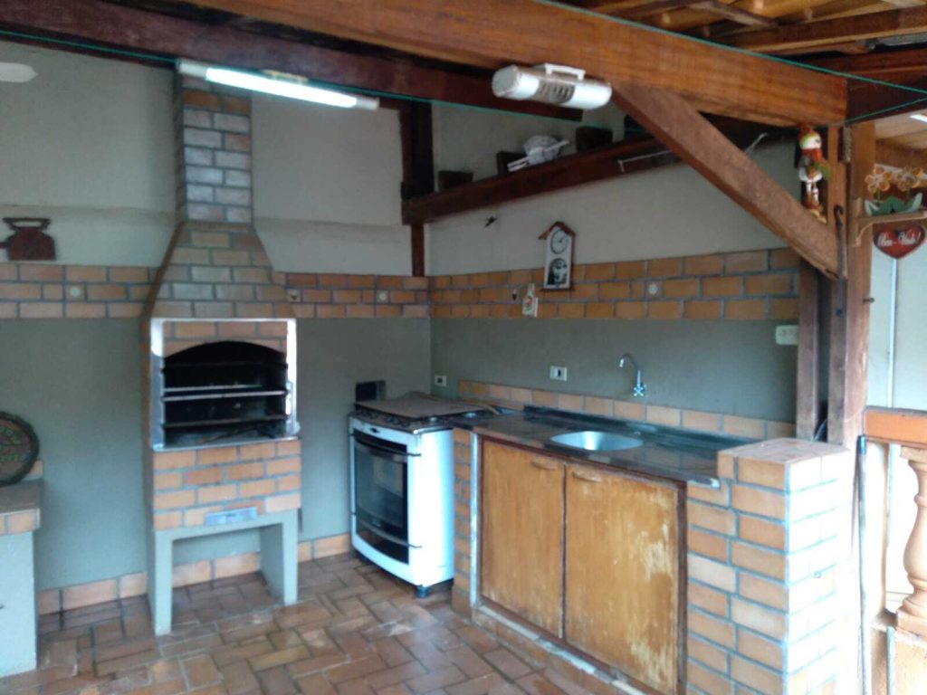 Casa 3 dormitórios com área gourmet