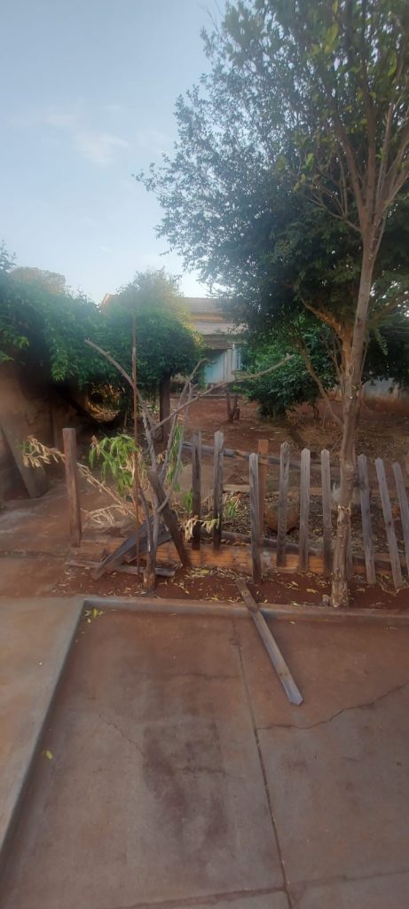 Casa com terreno amplo no bairro Campos Elíseos Casa com terreno amplo no bairro Campos Elíseos