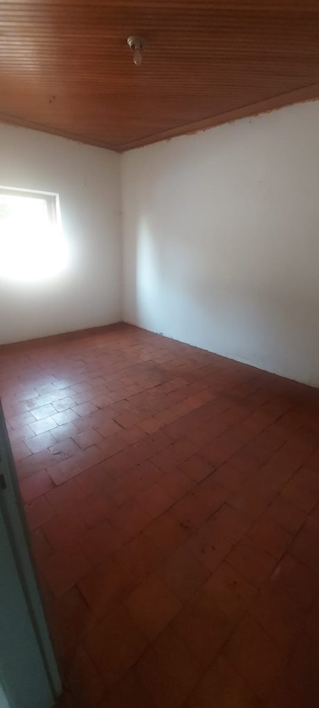 Casa com terreno amplo no bairro Campos Elíseos Casa com terreno amplo no bairro Campos Elíseos