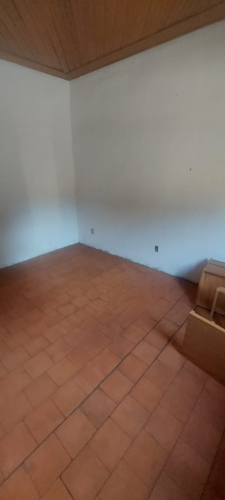 Casa com terreno amplo no bairro Campos Elíseos Casa com terreno amplo no bairro Campos Elíseos