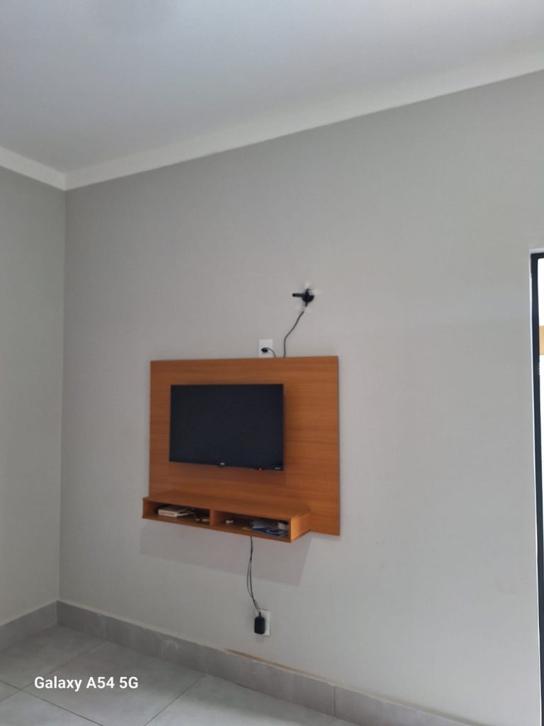 Casa Nova com Piscina zona Leste