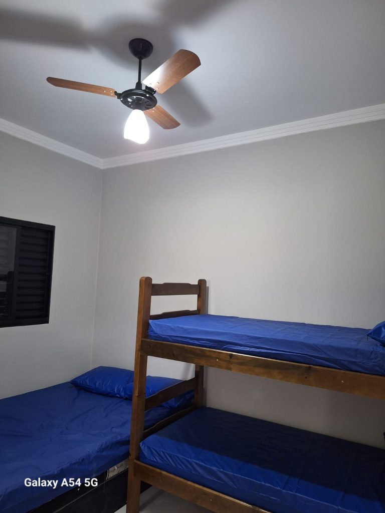 Casa Nova com Piscina zona Leste