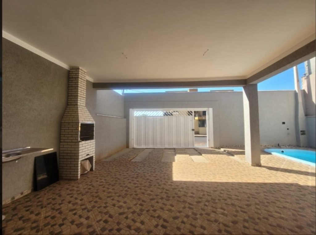 Linda casa Nova Sumarezinho com Piscina