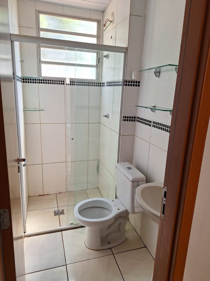 APARTAMENTO COM QUINTAL