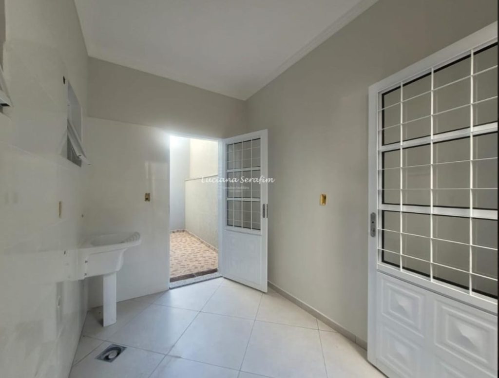 Linda casa Nova Sumarezinho com Piscina