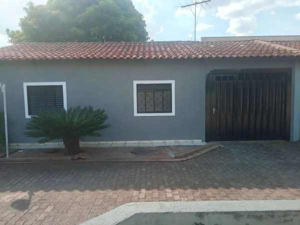 Casa Condomínio fechado Vila Brasil