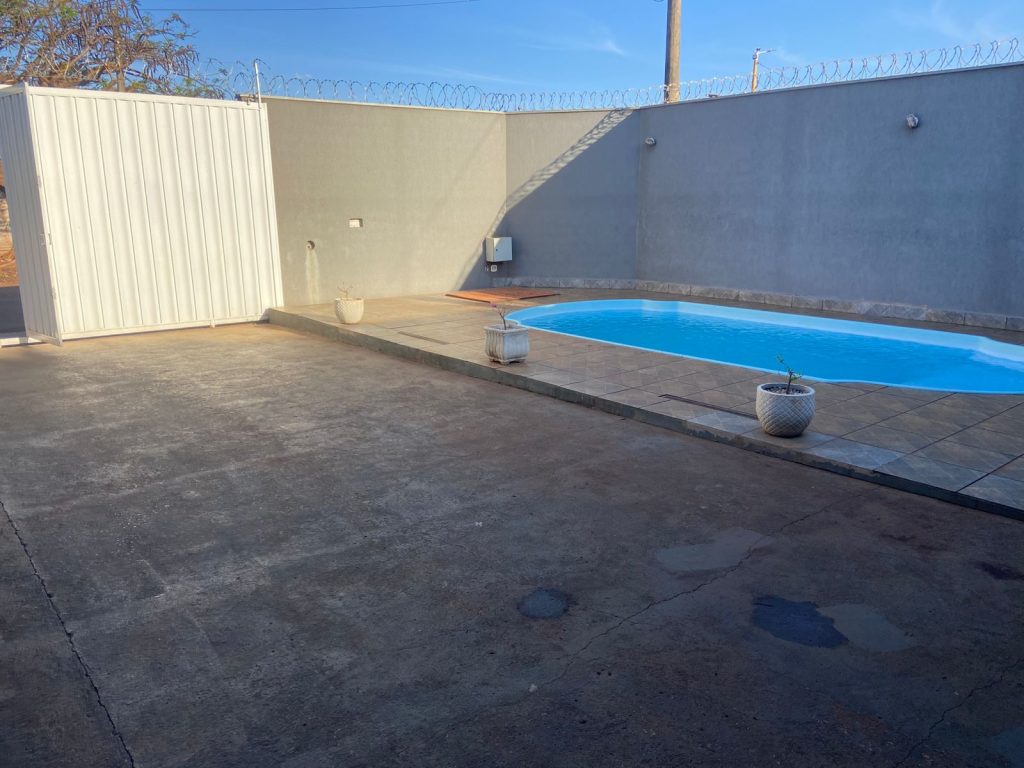 LINDA ÁREA DE LAZER PORTEIRA FECHADA