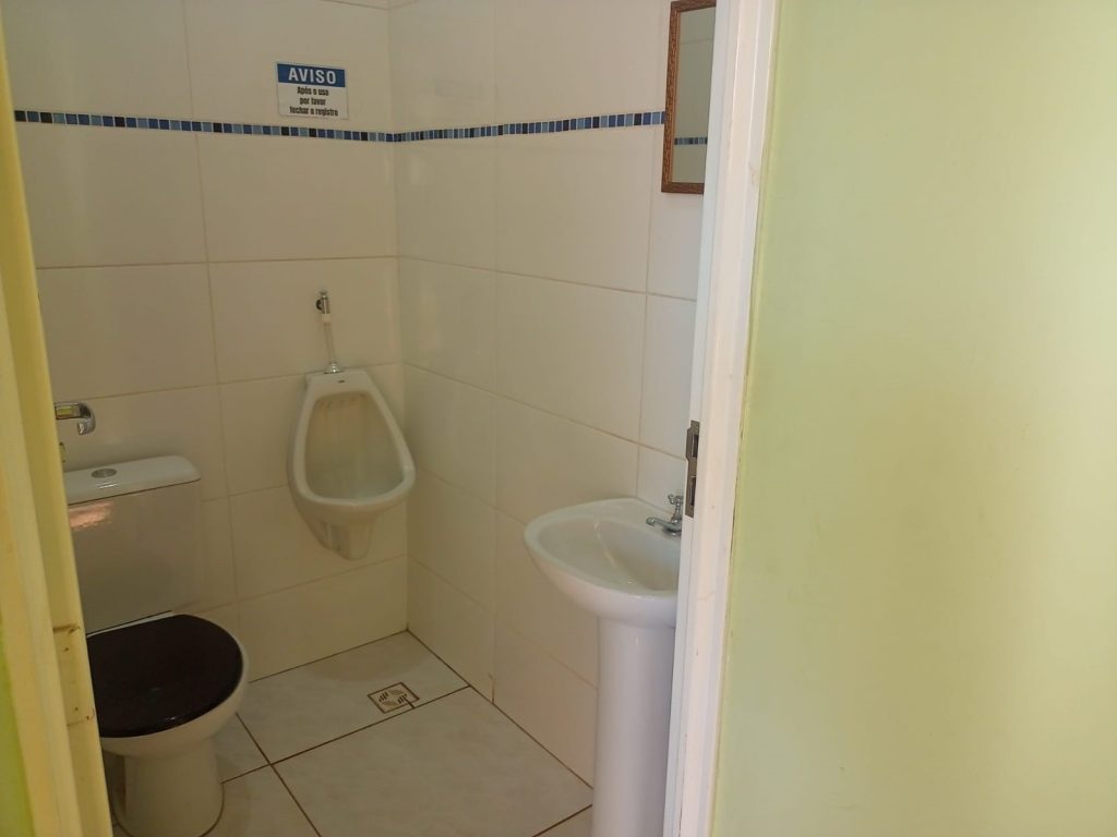 Casa com Área de Lazer – Parque dos Pinus