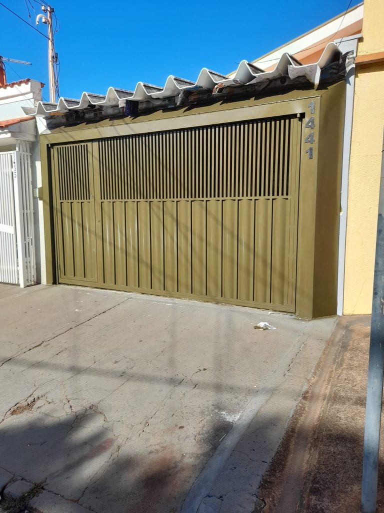 CASA À VENDA NO IPIRANGA – LOCALIZAÇÃO IMBATÍVEL