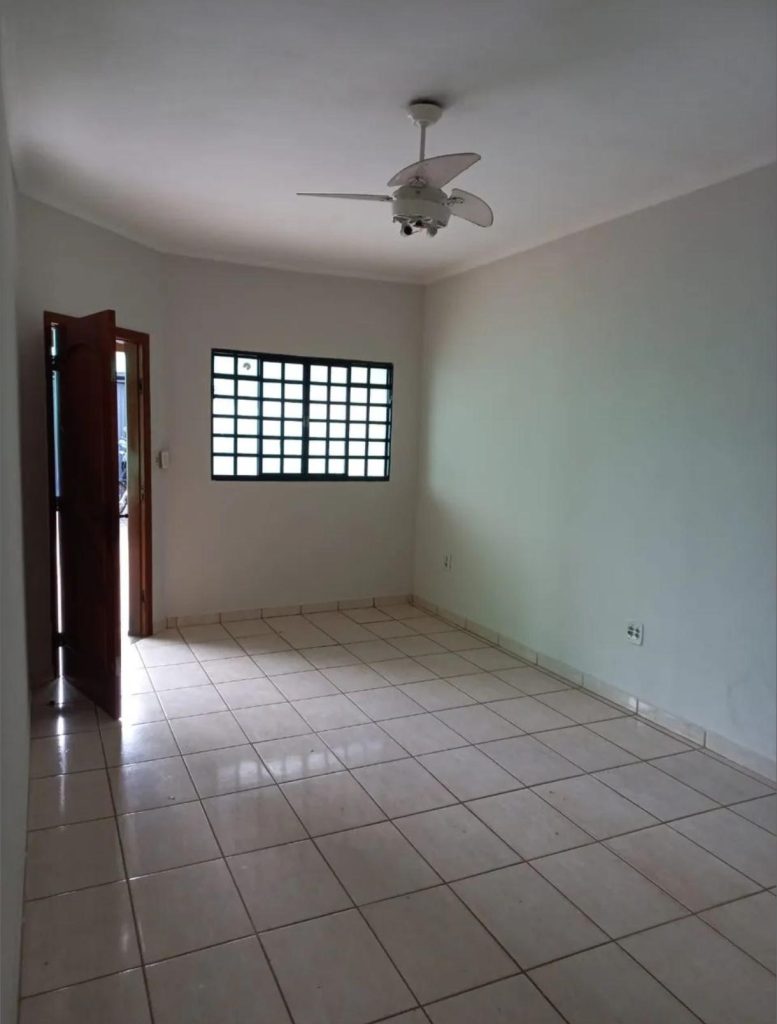 Casa com Piscina Zona Norte