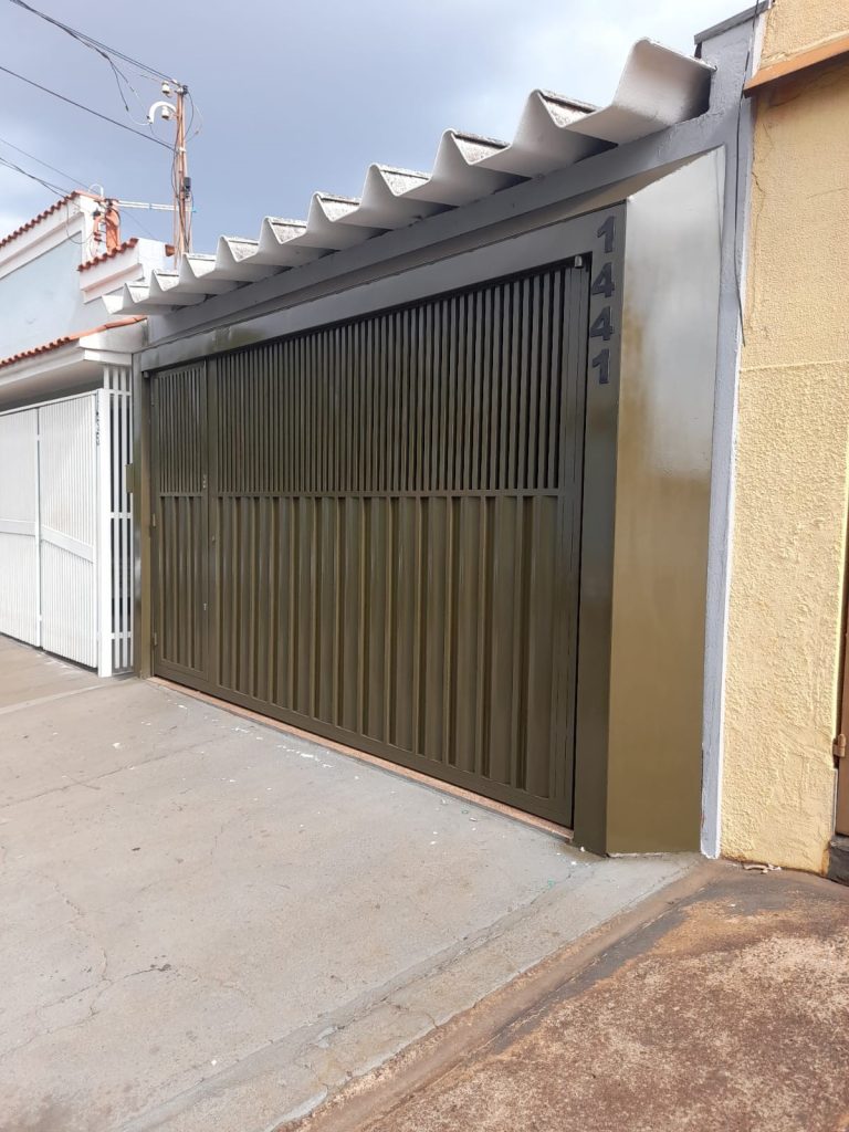 CASA À VENDA NO IPIRANGA – LOCALIZAÇÃO IMBATÍVEL