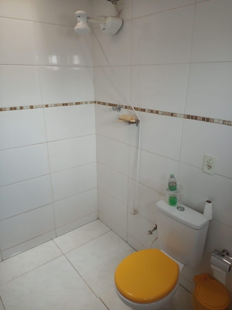 Casa com Área de Lazer – Parque dos Pinus