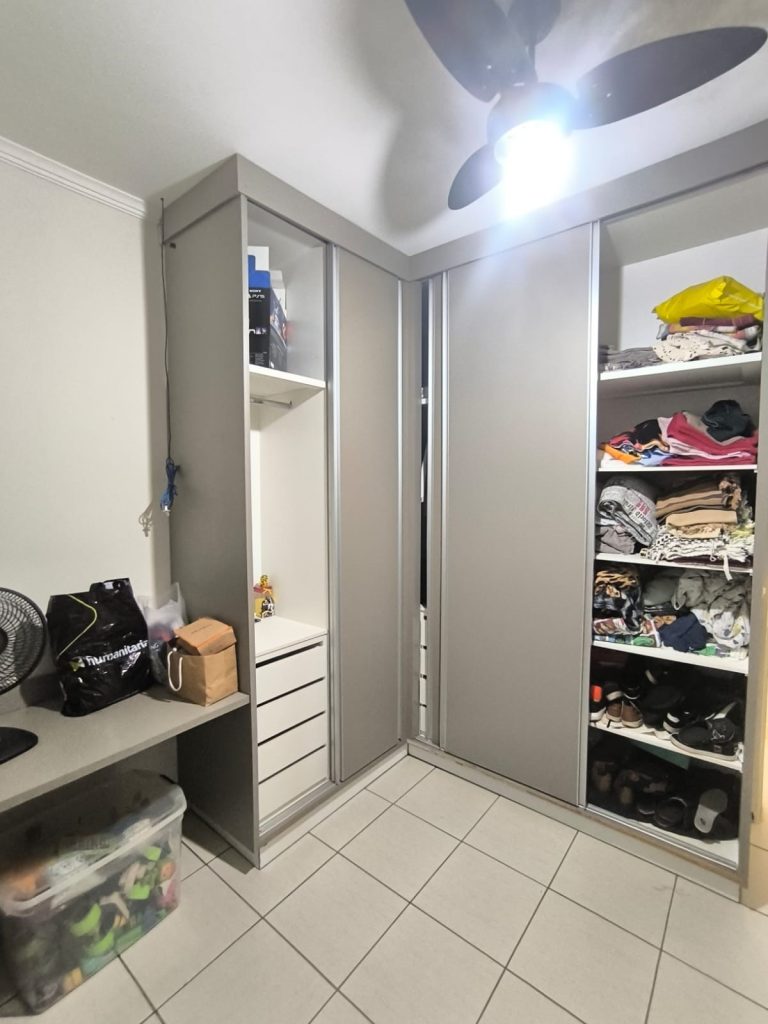 🏡✨ CASA COMPLETA COM SUÍTE + HIDRO NO PQ DOS PINUS!