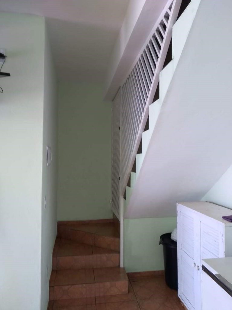 Casa com Área de Lazer – Parque dos Pinus