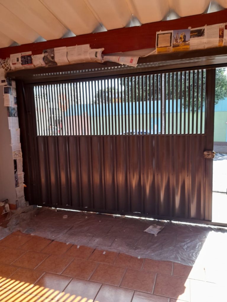 CASA À VENDA NO IPIRANGA – LOCALIZAÇÃO IMBATÍVEL