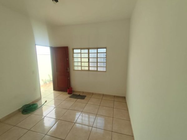 CASA À VENDA – ÓTIMA OPORTUNIDADE PLANALTO VERDE
