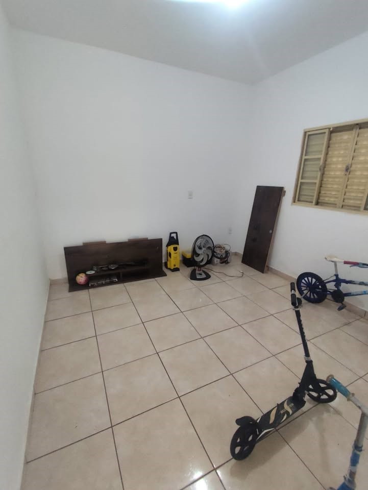 CASA À VENDA – ÓTIMA OPORTUNIDADE PLANALTO VERDE