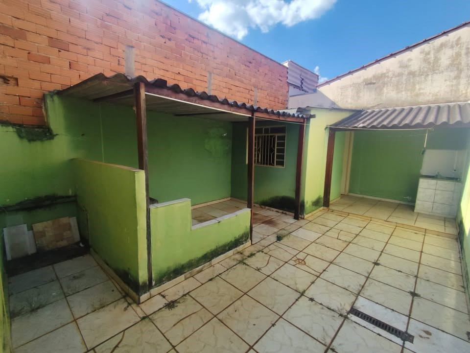 CASA À VENDA – ÓTIMA OPORTUNIDADE PLANALTO VERDE