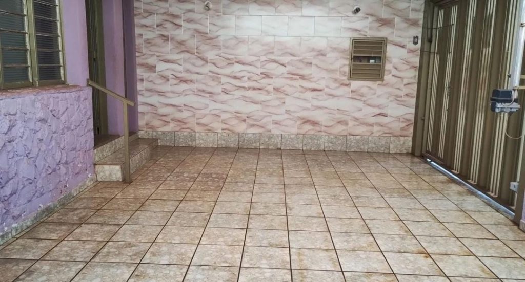 CASA À VENDA NA ÁREA NOBRE DO BAIRRO IPIRANGA