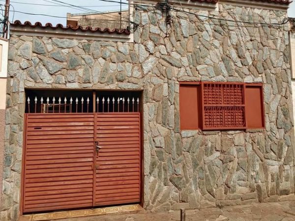 CASA À VENDA NO CAMPOS ELÍSEOS – RIBEIRÃO PRETO/SP