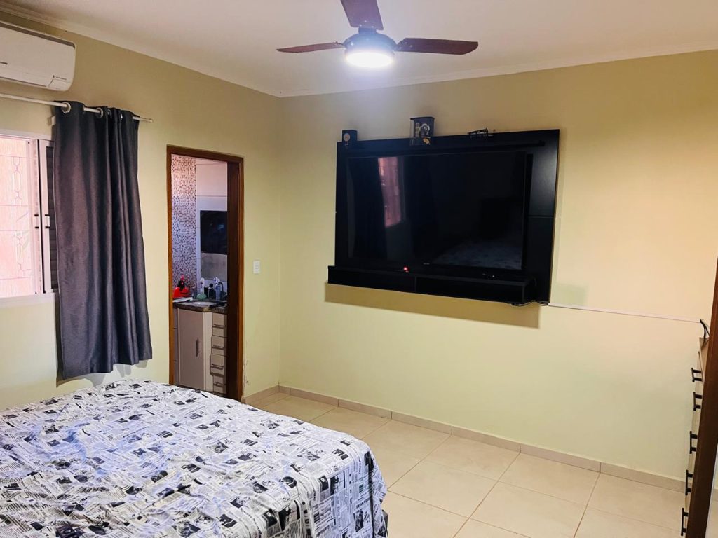 CASA À VENDA NO CÂNDIDO PORTINARI – ESPAÇO, LAZER E QUALIDADE DE VIDA!