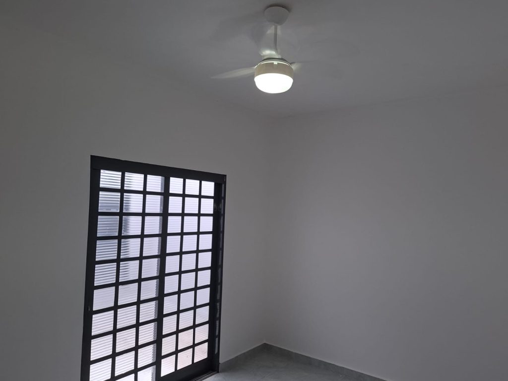 CASA À VENDA – PARQUE SÃO SEBASTIÃO