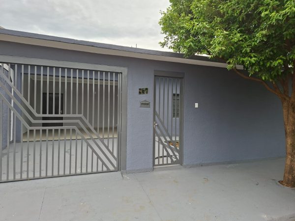CASA À VENDA – PARQUE SÃO SEBASTIÃO