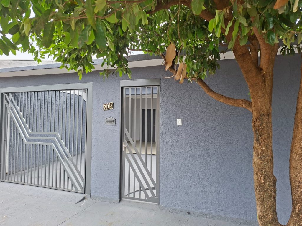 CASA À VENDA – PARQUE SÃO SEBASTIÃO